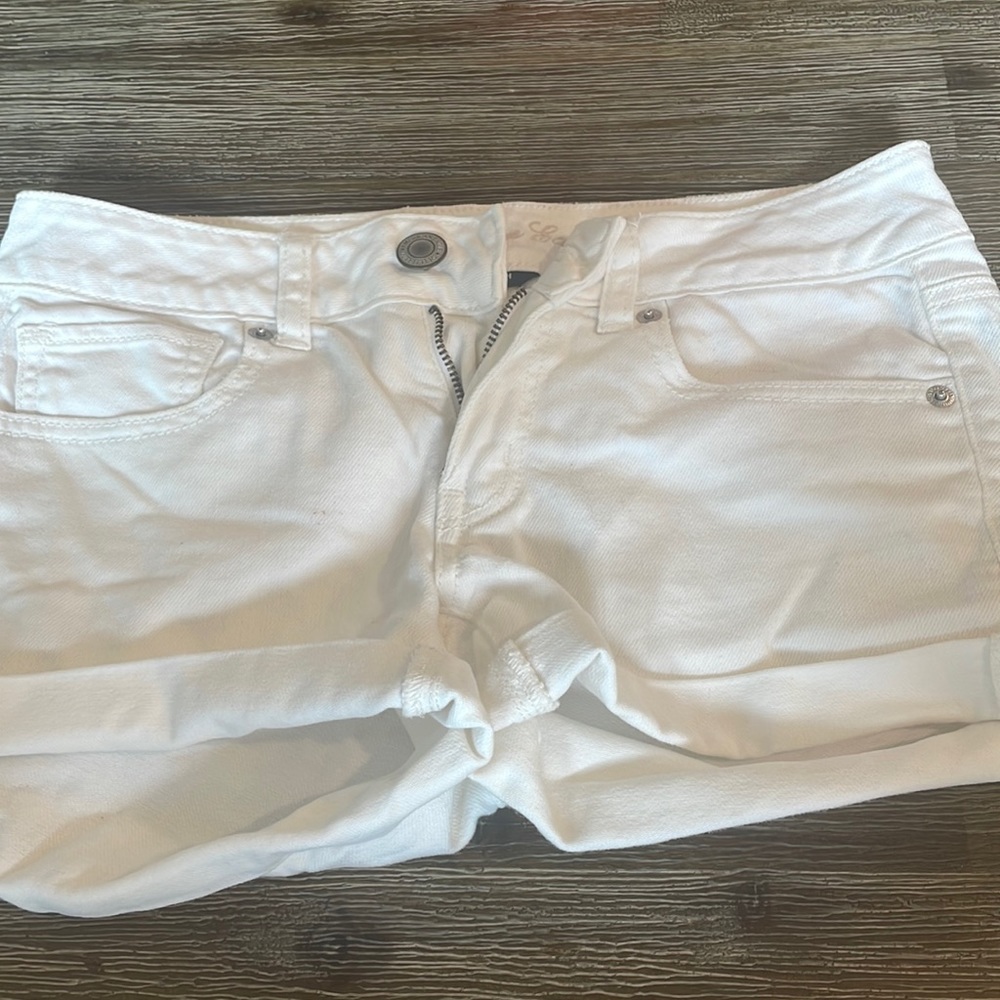 White American Eagle Jean Shorts Size 2